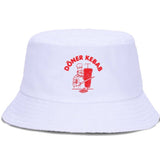 bob-blanc-avec-un-chef-qui-coupe-le-kebab-a-la-broche
